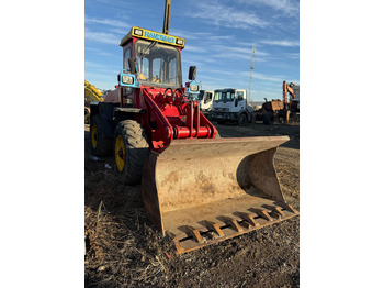 Riteņu iekrāvējs HANOMAG