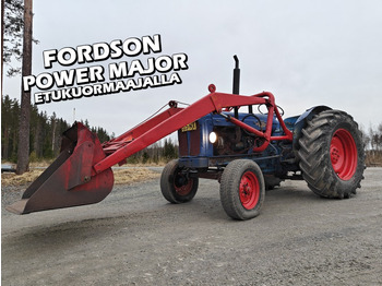 Traktors FORDSON