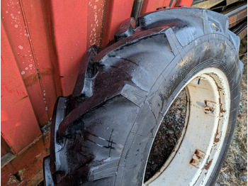 Riepa Renkaat 12.4R28 vannekehillä: foto 5