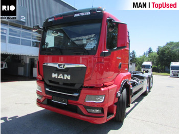 Pacēlājs ar āķi MAN TGS 26.480