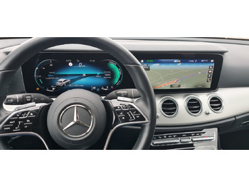 Vieglā automašīna MERCEDES-BENZ