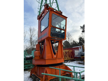 Torņa celtnis LIEBHERR