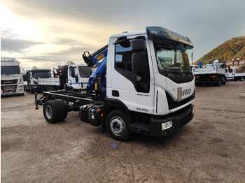Kravas auto ar manipulatoru IVECO EuroCargo