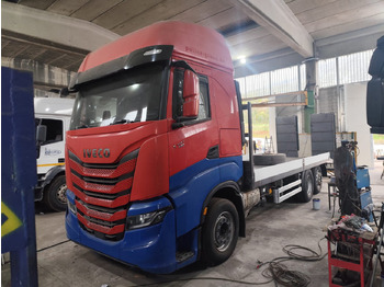 Bortu kravas automašīna/ Platforma IVECO S-WAY