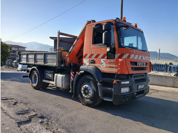 Kravas auto ar manipulatoru IVECO Stralis