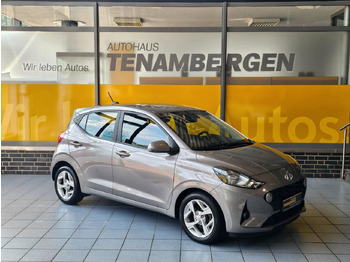 Vieglā automašīna HYUNDAI