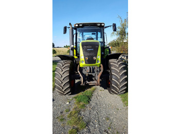 Traktors CLAAS Axion 810