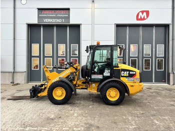 Riteņu iekrāvējs CATERPILLAR 906M
