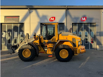 Riteņu iekrāvējs VOLVO L90H