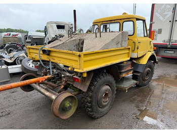 Kravas automašīna pašizgāzējs Mercedes-Benz UNIMOG 406B: foto 4 Kravas automašīna pašizgāzējs Mercedes-Benz UNIMOG 406B: foto 4