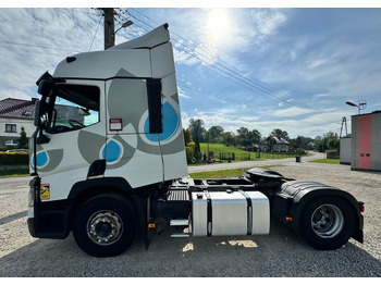 Vilcējs Renault T460: foto 2 Vilcējs Renault T460: foto 2