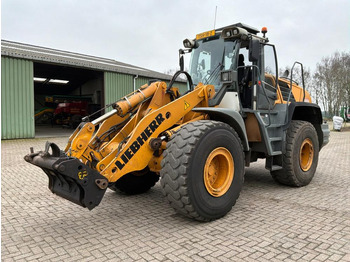 Riteņu iekrāvējs LIEBHERR