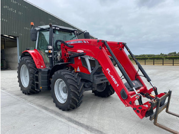 Traktors