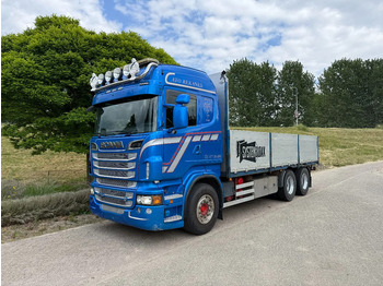 Kravas automašīna ar slēgto virsbūvi SCANIA R 730