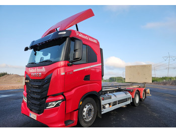 Šasija kravas automašīna IVECO S-WAY