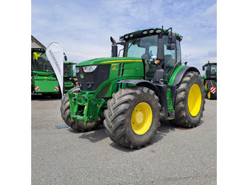 Traktors JOHN DEERE 6230R