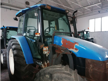 Traktors NEW HOLLAND TL90