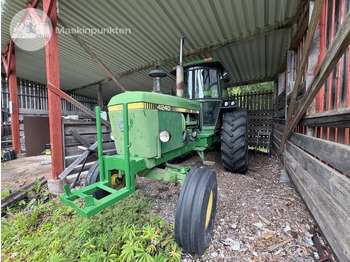 Traktors JOHN DEERE 40 Series
