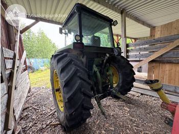 Traktors John Deere 4240 QR: foto 2