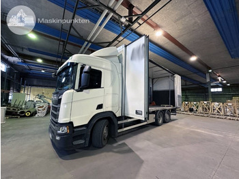 Kravas automašīna ar slēgto virsbūvi SCANIA R 450