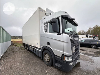 Kravas automašīna ar slēgto virsbūvi SCANIA R 520