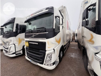 Kravas automašīna ar slēgto virsbūvi VOLVO FH 500