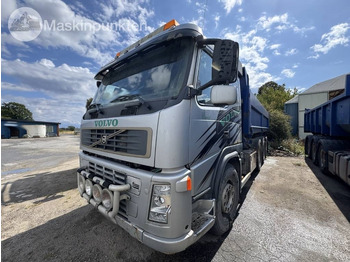 Konteineru vedējs/ Kravas automašīna ar noņemamā virsbūve VOLVO FM 440