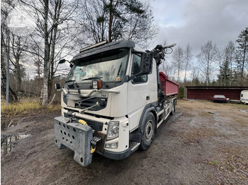Kravas auto ar manipulatoru VOLVO FM 460