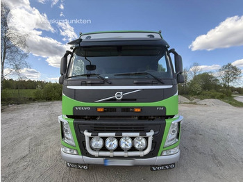 Kravas auto ar manipulatoru Volvo FM 460: foto 3
