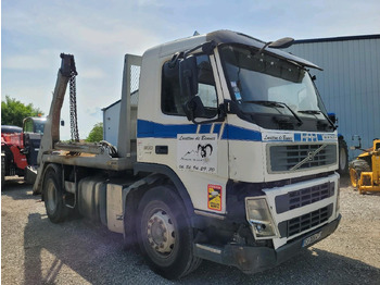 Būvgružu konteineru vedējs VOLVO FM 300
