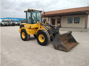 Riteņu iekrāvējs VOLVO L30G