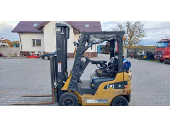 Wózek widłowy Caterpillar GP15N 1,5t pozycjoner, przesuw CAT līzingu Wózek widłowy Caterpillar GP15N 1,5t pozycjoner, przesuw CAT: foto 1