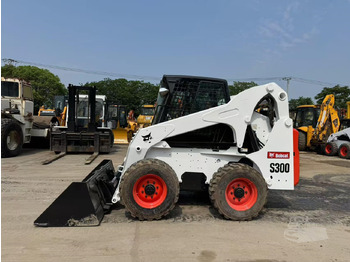Kompaktiekrāvējs BOBCAT S300