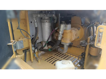 Kāpurķēžu ekskavators CATERPILLAR 306D: foto 4