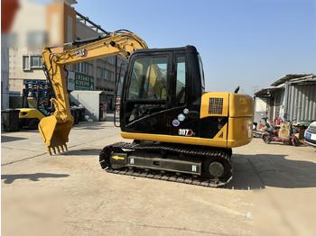Kāpurķēžu ekskavators CATERPILLAR 307D