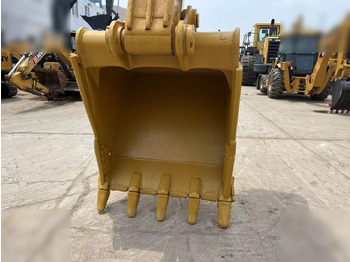 Kāpurķēžu ekskavators CATERPILLAR 320: foto 5