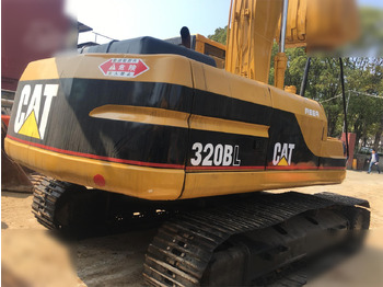 Kāpurķēžu ekskavators CATERPILLAR 320BL