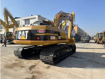 Kāpurķēžu ekskavators CATERPILLAR 320BL: foto 3