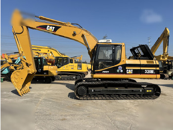 Kāpurķēžu ekskavators CATERPILLAR 320BL: foto 4
