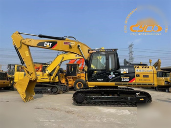 Kāpurķēžu ekskavators CATERPILLAR 320D