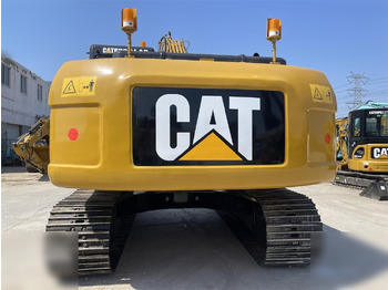 Kāpurķēžu ekskavators CATERPILLAR 320D2: foto 3