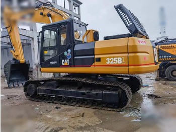 Kāpurķēžu ekskavators CATERPILLAR 325BL