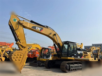 Kāpurķēžu ekskavators CATERPILLAR 330D