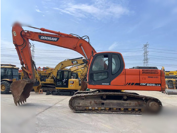 Kāpurķēžu ekskavators DOOSAN DX225LCA