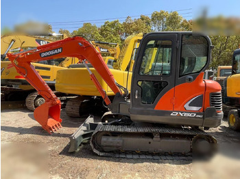 Kāpurķēžu ekskavators DOOSAN DX60-9C