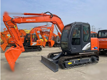 Kāpurķēžu ekskavators HITACHI ZX70