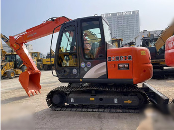 Kāpurķēžu ekskavators HITACHI ZX70