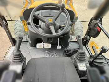 JCB 3CX līzingu JCB 3CX: foto 3