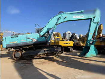 Kāpurķēžu ekskavators KOBELCO