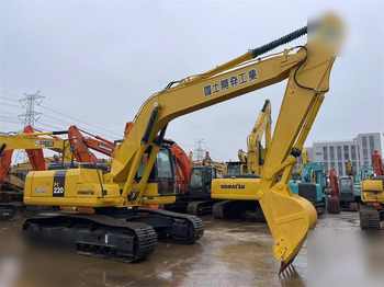 Kāpurķēžu ekskavators KOMATSU PC220-8: foto 5